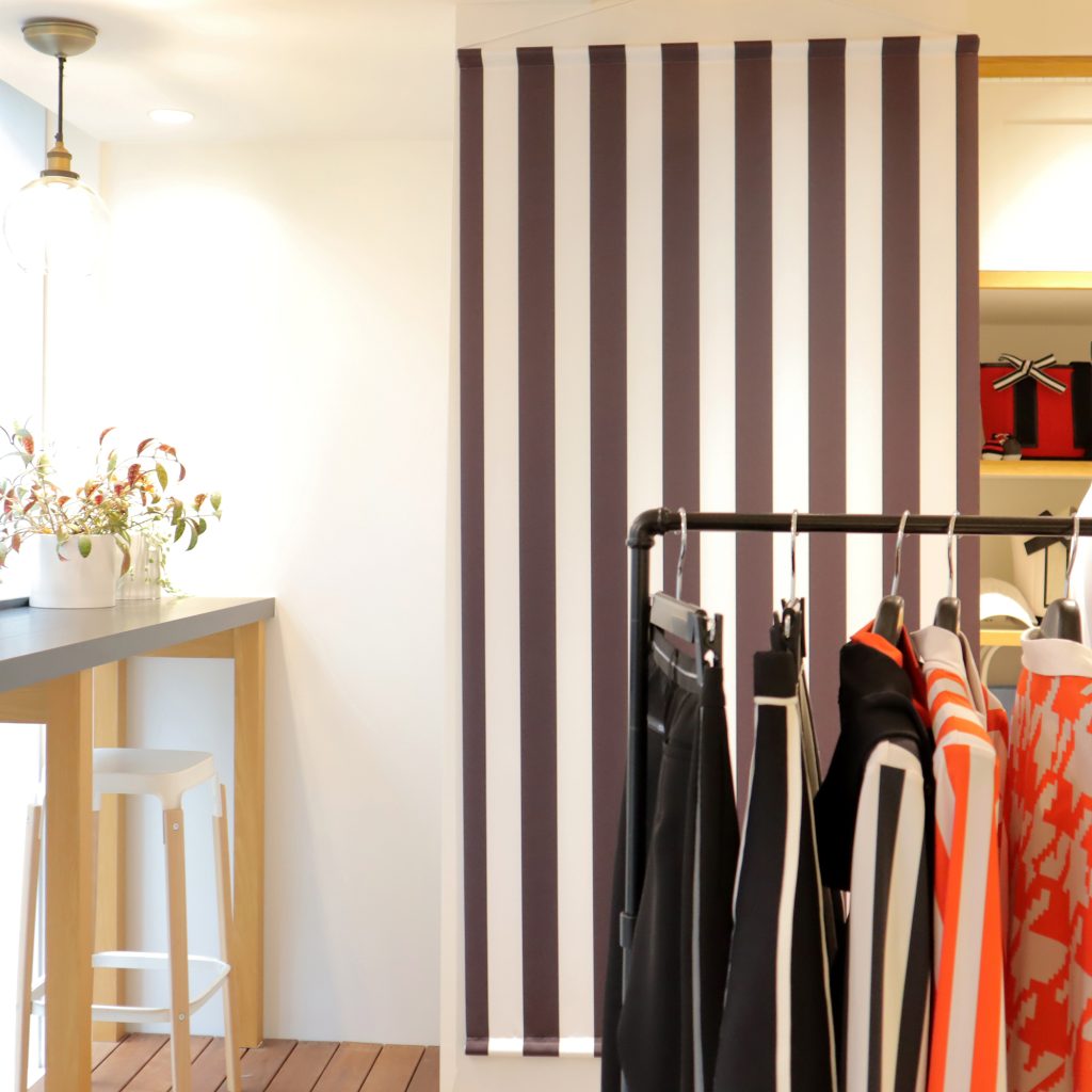 【オリジナル什器製作】DESCENTE GOLF COMPLEX GINZA様のご紹介