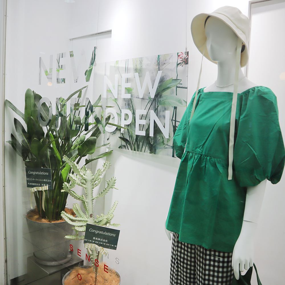 【オリジナルディスプレイ製作】 SENSE OF PLACE by URBAN RESEARCH（センスオブプレイス バイ アーバンリサーチ） 　Echika池袋店」 様のご紹介