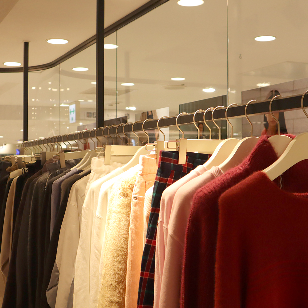 【オリジナル木製ハンガー製作】  BEAUTY&YOUTH UNITED ARROWS (ビューティー&ユース ユナイテッドアローズ)様 のご紹介