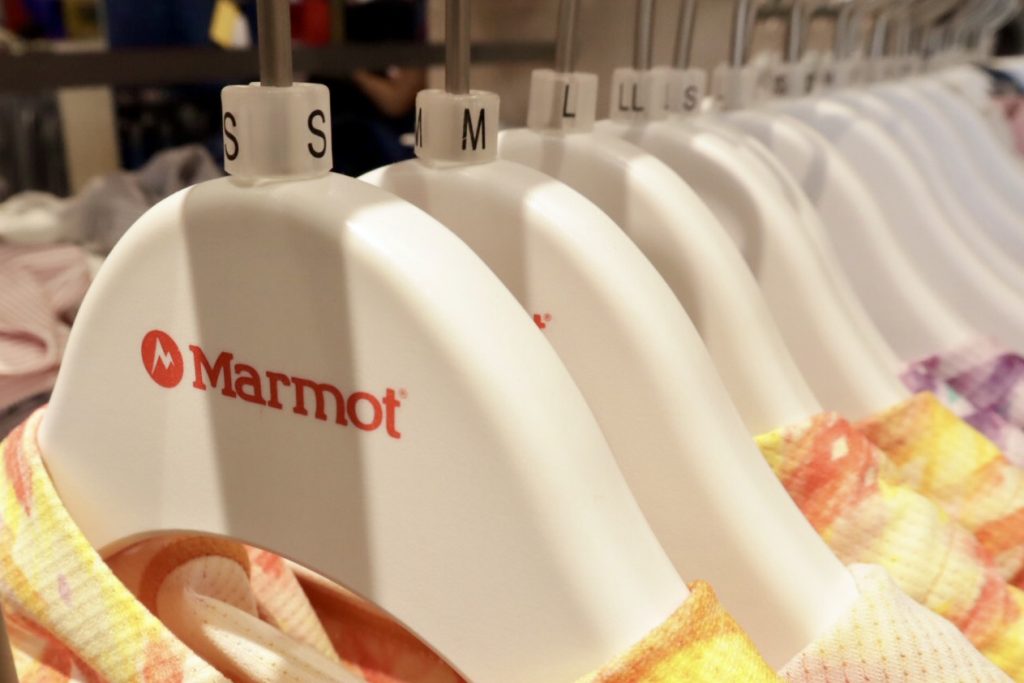 【オリジナルハンガー制作】Marmot（マーモット）　横浜ベイサイド店 様のご紹介