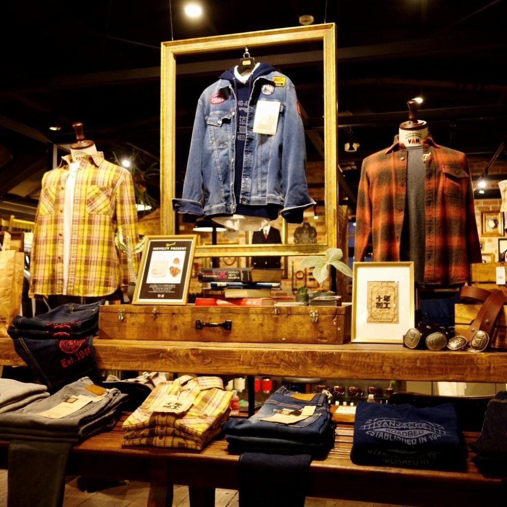 【オリジナルトルソ製作】 VAN SHOP HIBIYA（ヴァンショップヒビヤ）　日比谷オクロジ店様のご紹介